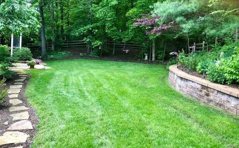 1330 Dietrich Oaks Dr, Ballwin, MO 63021 photo 2