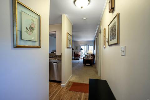 835 Woodside Trails Dr, Ballwin, MO 63021 photo 4