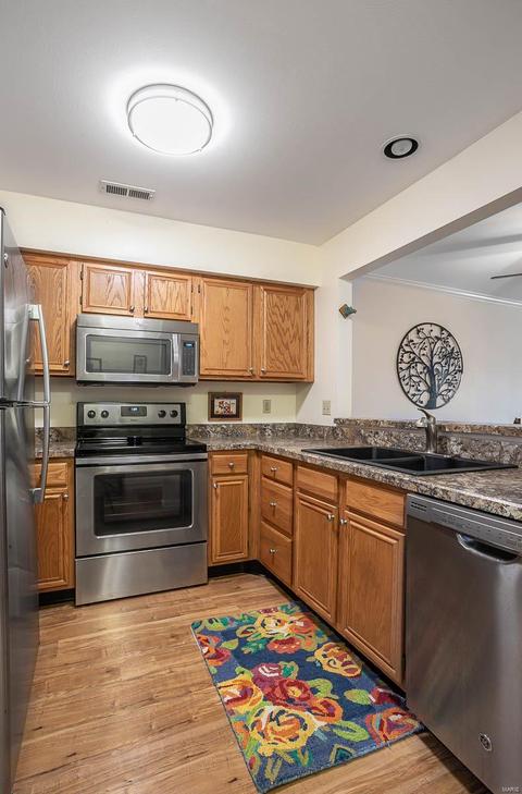 835 Woodside Trails Dr, Ballwin, MO 63021 photo 7