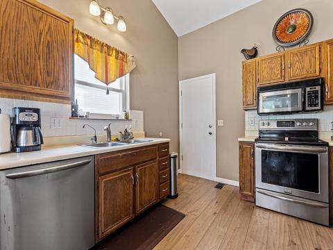 5 Questover Ct, Saint Peters, MO 63376 photo 7