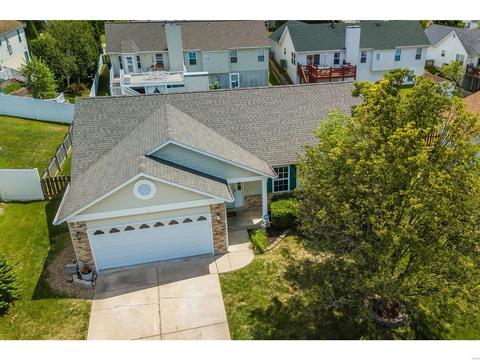 4 Beech Ct, O'fallon, MO 63368 photo 2