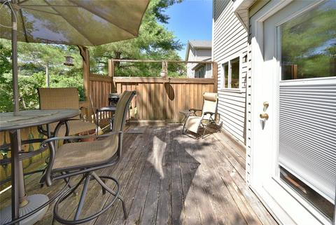 576 Elm Crossing Ct, Ballwin, MO 63021 photo 16