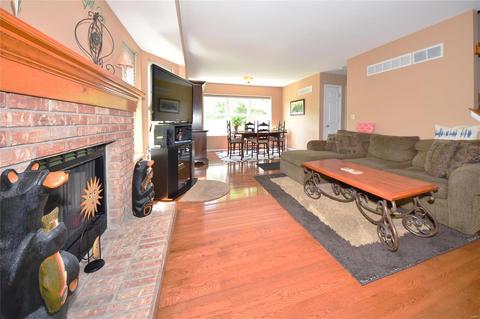 576 Elm Crossing Ct, Ballwin, MO 63021 photo 5