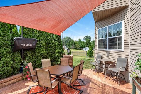 6563 Devonhurst Dr, Saint Louis, MO 63129 photo 10