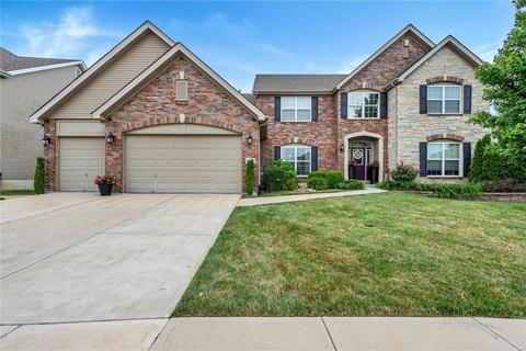 6563 Devonhurst Dr, Saint Louis, MO 63129 photo 2