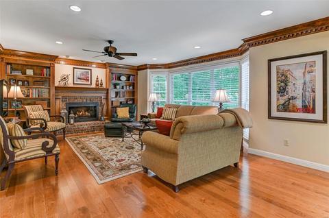 71 Log Hill Ln, Ballwin, MO 63011 photo 7