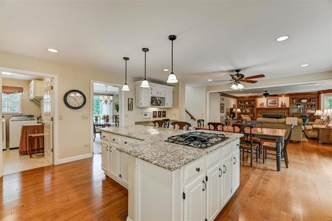 71 Log Hill Ln, Ballwin, MO 63011 photo 9
