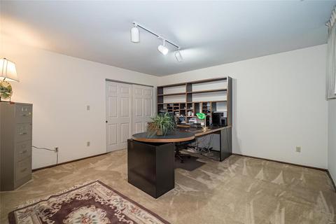 1427 Dietrich Oaks Dr, Ballwin, MO 63021 photo 28