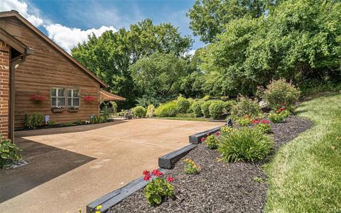 1427 Dietrich Oaks Dr, Ballwin, MO 63021 photo 31
