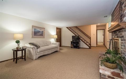 1427 Dietrich Oaks Dr, Ballwin, MO 63021 photo 30