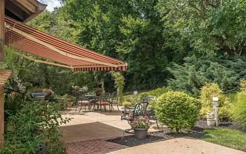 1427 Dietrich Oaks Dr, Ballwin, MO 63021 photo 34