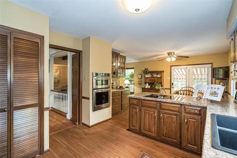 1427 Dietrich Oaks Dr, Ballwin, MO 63021 photo 15