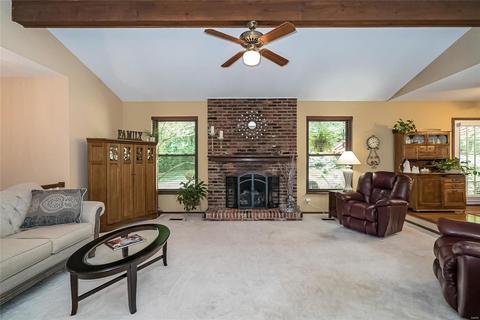1427 Dietrich Oaks Dr, Ballwin, MO 63021 photo 12