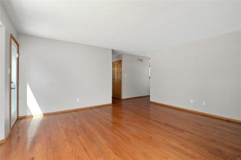 1441 Kentbrooke Dr, Ballwin, MO 63021 photo 9
