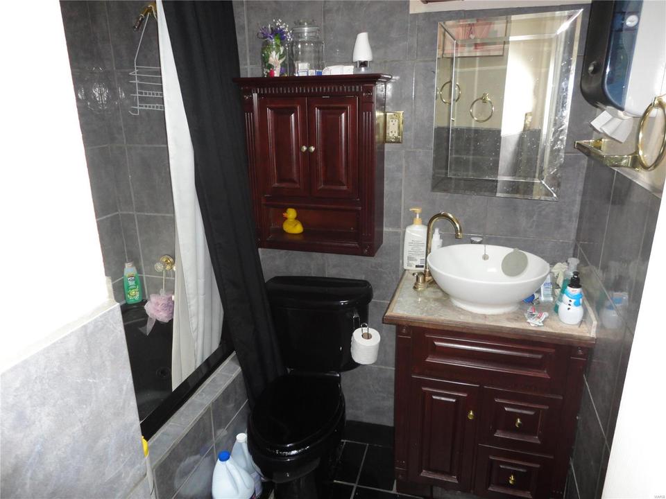  9654 Mesa, Saint Louis, MO 63132 photo 14