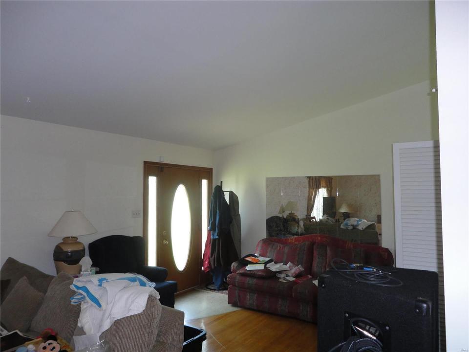  9654 Mesa, Saint Louis, MO 63132 photo 2