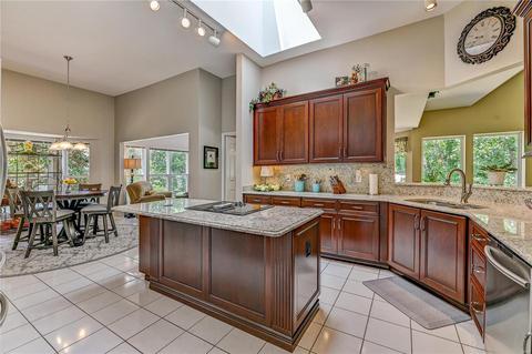 975 Timber Glen Ln, Ballwin, MO 63021 photo 8