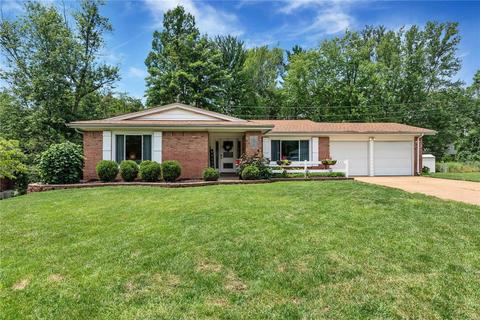 105 Little Hill Ct, Ballwin, MO 63011 photo 1