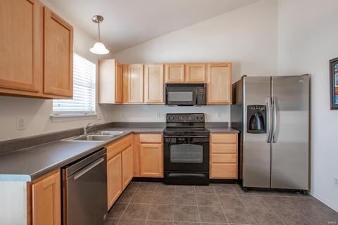 106 Hawks Haven Dr, O'fallon, MO 63368 photo 7