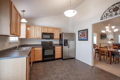 106 Hawks Haven Dr, O'fallon, MO 63368 photo 8