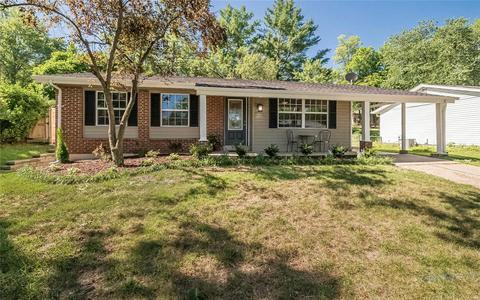 524 Goldwood Dr, Ballwin, MO 63021 photo 1