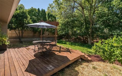 524 Goldwood Dr, Ballwin, MO 63021 photo 35