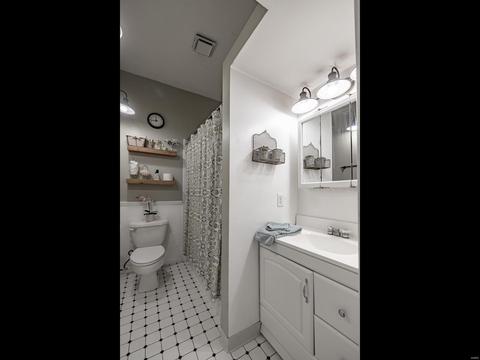 467 E Jackson Rd, Saint Louis, MO 63119 photo 12