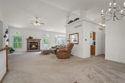 712 Jamesport Dr, O'fallon, MO 63366 photo 4