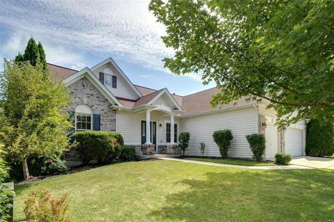 712 Jamesport Dr, O'fallon, MO 63366 photo 2