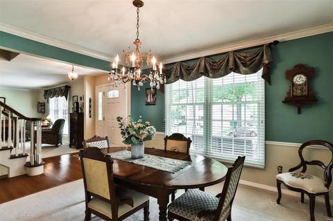 1807 Waterford Ridge Dr, Ballwin, MO 63021 photo 9