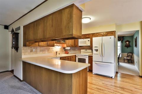 1807 Waterford Ridge Dr, Ballwin, MO 63021 photo 15