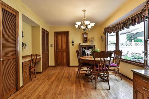 1807 Waterford Ridge Dr, Ballwin, MO 63021 photo 11