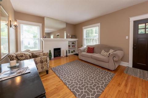 134 N Clay Ave, Saint Louis, MO 63135 photo 7