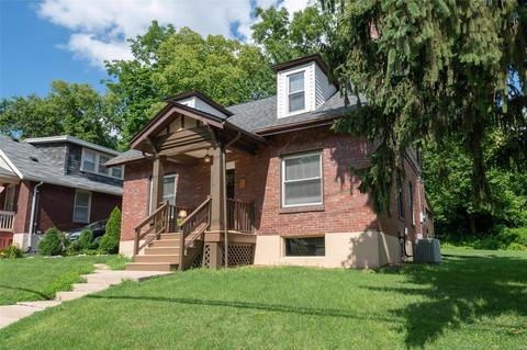 134 N Clay Ave, Saint Louis, MO 63135 photo 2