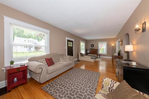 134 N Clay Ave, Saint Louis, MO 63135 photo 8