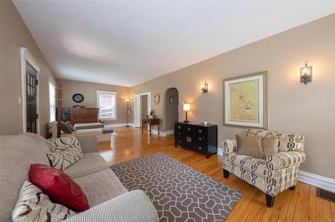 134 N Clay Ave, Saint Louis, MO 63135 photo 9