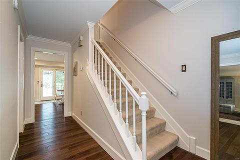 164 Spring Oaks Dr, Ballwin, MO 63011 photo 3