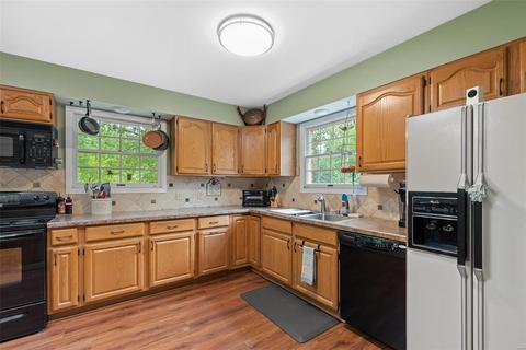 254 Pine Tree Ln, Ballwin, MO 63011 photo 12