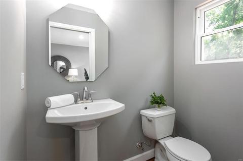 110 Pointer Ln, Saint Louis, MO 63124 photo 14