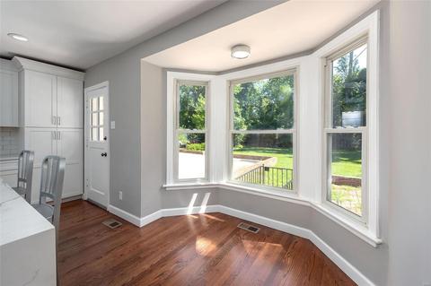 110 Pointer Ln, Saint Louis, MO 63124 photo 9
