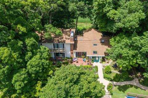11 Arrowhead Estates Ct, Chesterfield, MO 63017 photo 4
