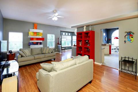 2 Briarcastle Ct, O'fallon, MO 63366 photo 2