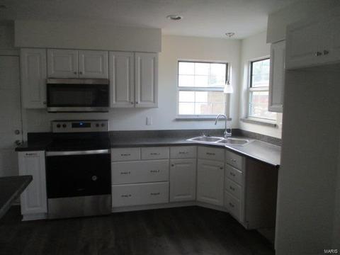 428 Harvest Hill Ct, Ballwin, MO 63021 photo 8