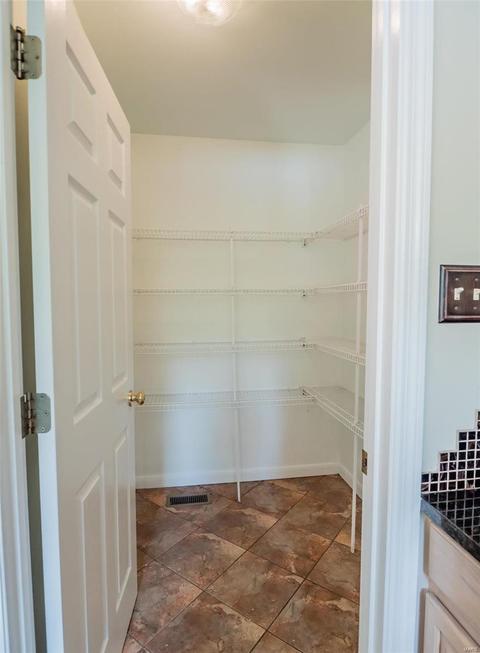 243 Windy Acres Estates Dr, Ballwin, MO 63021 photo 7