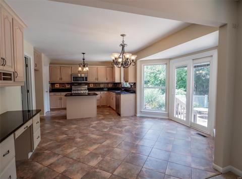 243 Windy Acres Estates Dr, Ballwin, MO 63021 photo 12