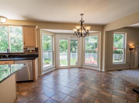 243 Windy Acres Estates Dr, Ballwin, MO 63021 photo 9