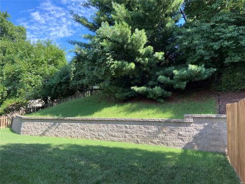 421 Arbor Spring Dr, Ballwin, MO 63021 photo 4