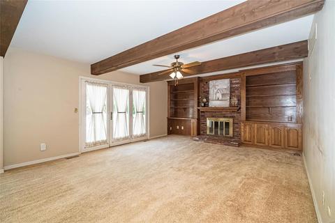 607 Valley Point Ln, Ballwin, MO 63021 photo 9