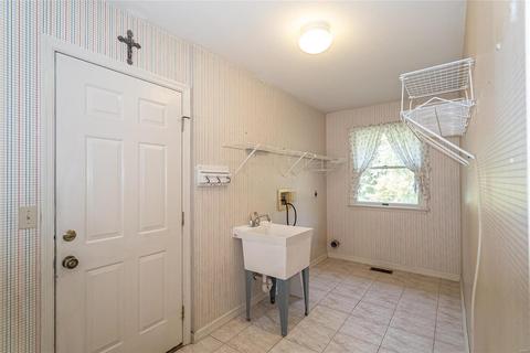 607 Valley Point Ln, Ballwin, MO 63021 photo 17
