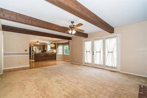607 Valley Point Ln, Ballwin, MO 63021 photo 11